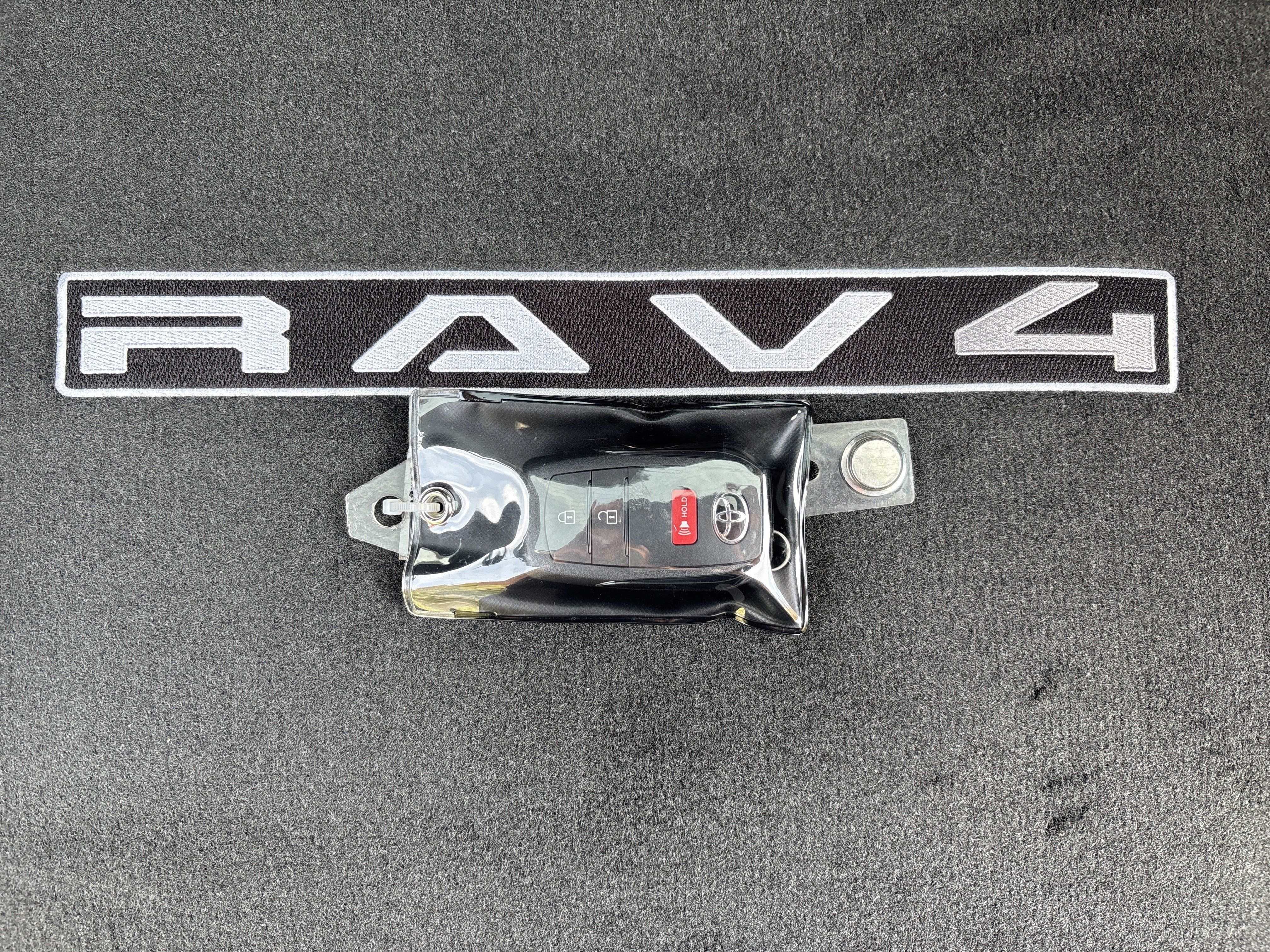 Used 2026 Toyota RAV4 SE AWD/4WD image 37
