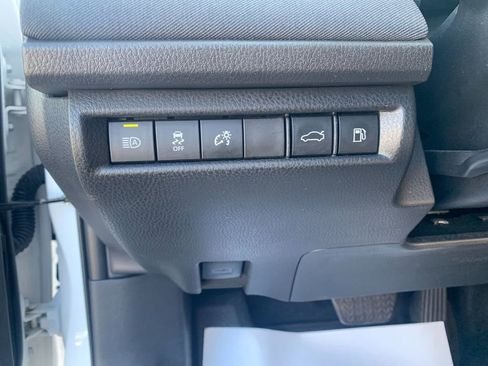Used 2026 Toyota Camry LE FWD image 31
