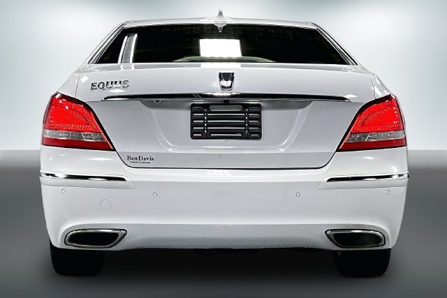 Used 2012 Hyundai Equus Signature RWD image 7