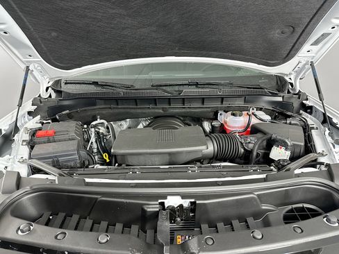 New 2026 Chevrolet Suburban LS image 30