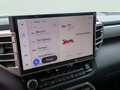 Used 2024 Toyota Tundra Limited image 19