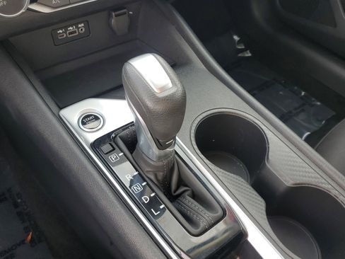 Used 2025 Nissan Altima 2.5 SV image 33