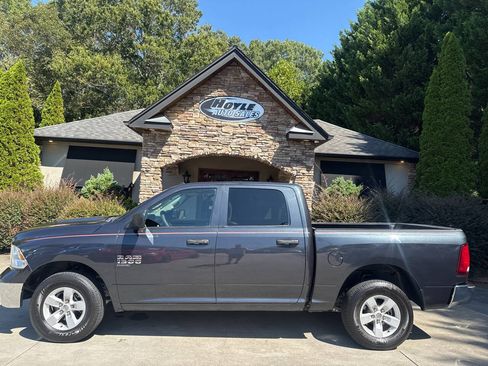 Used 2021 RAM 1500 Tradesman w/ Chrome Appearance Group AWD/4WD image 1