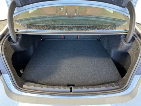 New 2026 BMW 330i Sedan w/ M Sport Package image 31