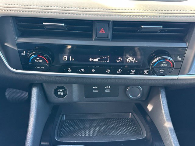 Certified 2024 Nissan Rogue SV w/ SV Premium Package AWD/4WD image 37
