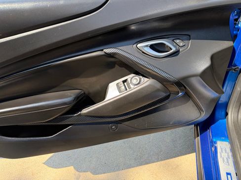 Used 2018 Chevrolet Camaro LT RWD image 24