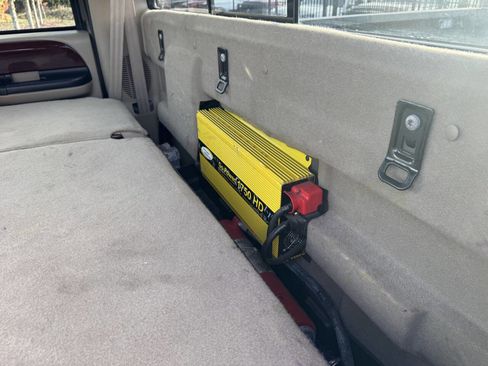 Used 2006 Ford F350 Lariat image 14