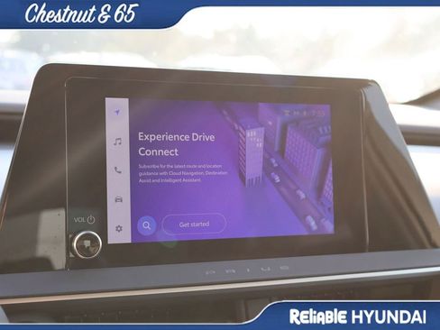 Used 2024 Toyota Prius LE AWD/4WD image 32