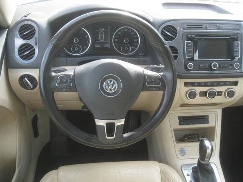 Used 2013 Volkswagen Tiguan S AWD/4WD image 16