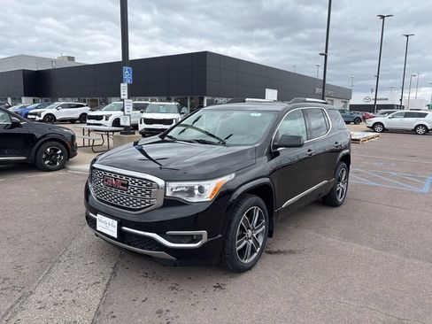 Used 2019 GMC Acadia Denali AWD/4WD image 1