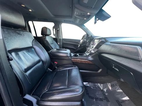 Used 2018 Chevrolet Suburban LT w/ Luxury Package image 14