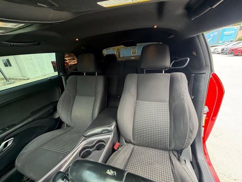 Used 2015 Dodge Challenger SXT RWD image 17