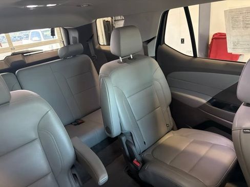 Used 2020 Chevrolet Traverse LT w/ LT Premium Package AWD/4WD image 44