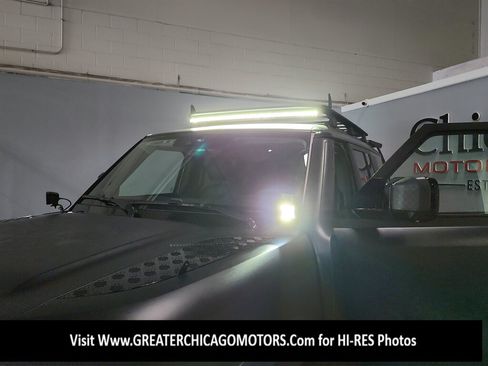 Used 2023 Land Rover Defender 130 SE AWD/4WD image 38