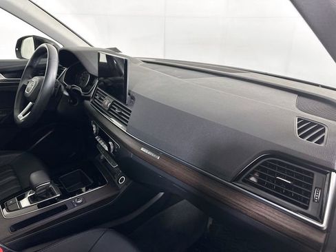 Used 2023 Audi Q5 2.0T Premium w/ Convenience Package image 30