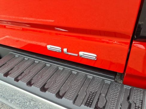 New 2026 GMC Sierra 2500 SLE w/ SLE Value Package; image 5