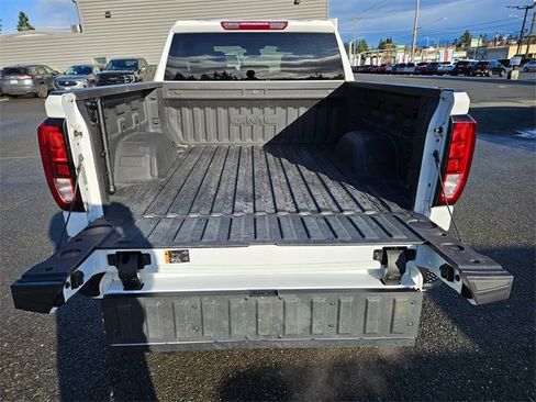 Used 2022 GMC Sierra 1500 Elevation image 11