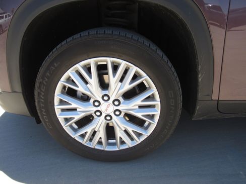 Used 2024 GMC Acadia Elevation w/ Luxury Package FWD image 5