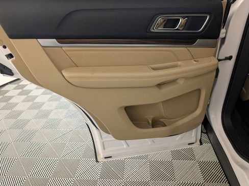 Used 2017 Ford Explorer Limited w/ Equipment Group 301A image 31