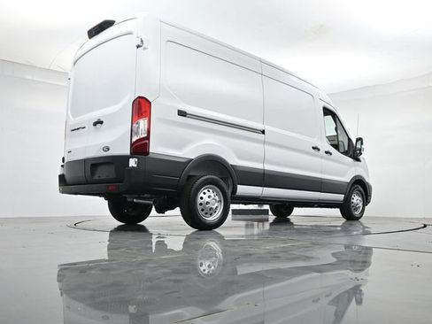 New 2026 Ford Transit 250 148 Medium Roof Extended AWD image 36