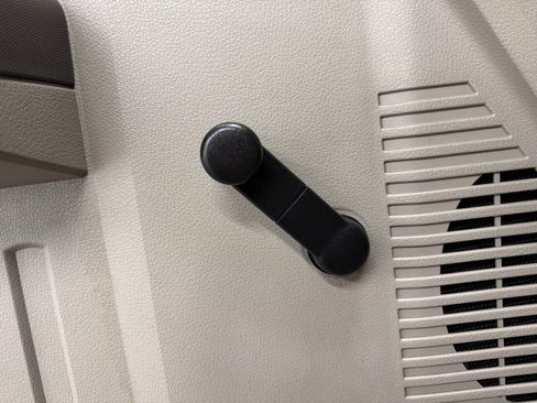 Used 2008 Ford F350 XL image 15