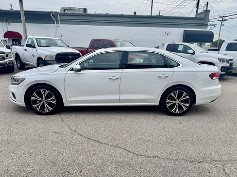 Used 2021 Volkswagen Passat 2.0T SE FWD image 7