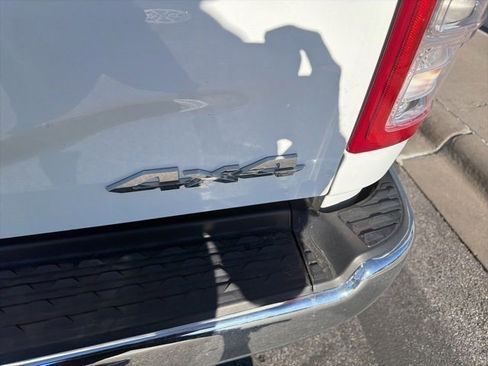 Used 2024 RAM 2500 Tradesman w/ Chrome Appearance Group image 8