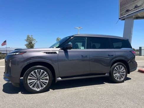 Certified 2026 INFINITI QX80 Luxe w/ Cargo Package RWD image 2