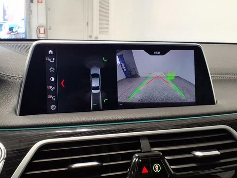 Used 2019 BMW 750i xDrive 750I XDRIVE w/ M Sport Package image 14