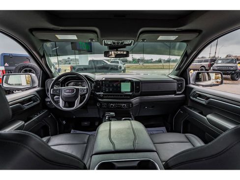 Used 2024 GMC Sierra 1500 SLT w/ SLT Premium Plus Package image 10