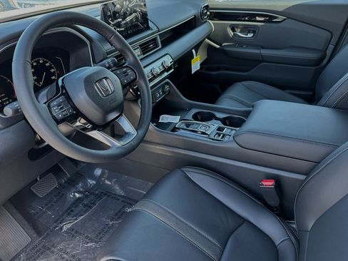 New 2025 Honda Pilot EX-L image 9