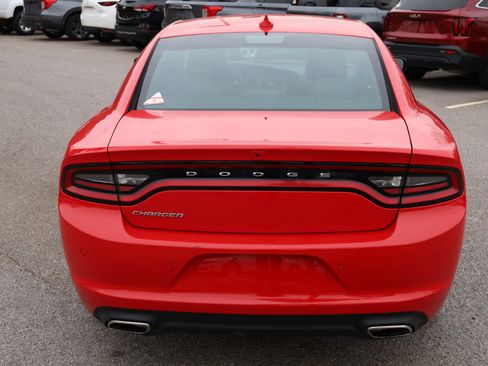 Used 2023 Dodge Charger SXT image 4