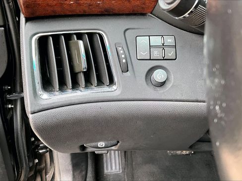 Used 2012 Cadillac CTS Luxury image 30