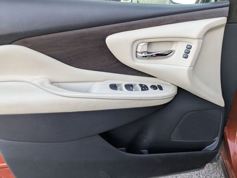 Used 2020 Nissan Murano Platinum image 14