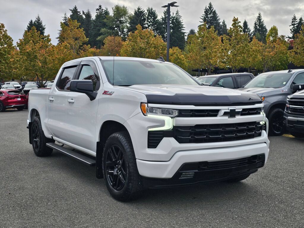 Certified 2023 Chevrolet Silverado 1500 RST w/ Z71 Off-Road Package AWD/4WD image 3