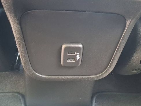 Used 2023 Chevrolet Equinox LT FWD image 11