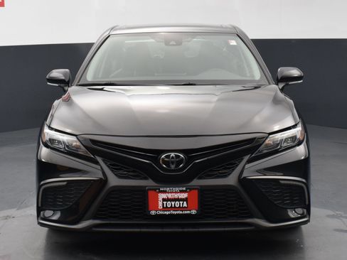 Used 2023 Toyota Camry SE w/ Cold Weather Package FWD image 7