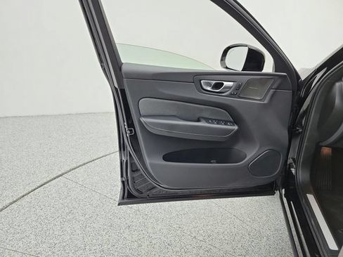 Used 2024 Volvo XC60 T8 Ultimate w/ Protection Package Premier AWD/4WD image 42
