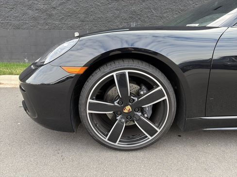 Certified 2025 Porsche 718 Cayman image 32