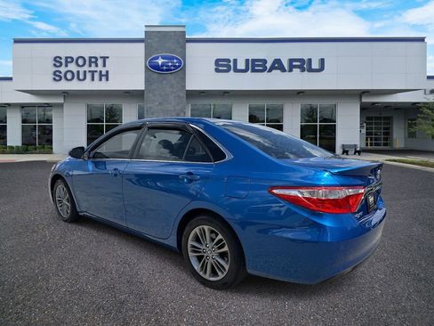 Used 2017 Toyota Camry SE image 5