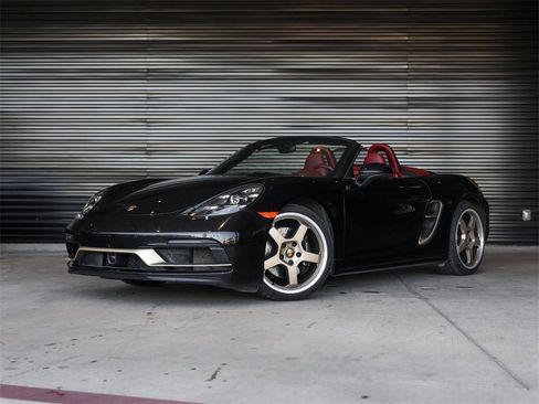 Certified 2021 Porsche 718 Boxster image 1