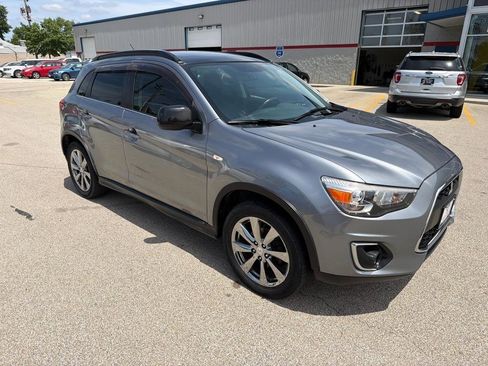 Used 2013 Mitsubishi Outlander Sport LE AWD/4WD image 2