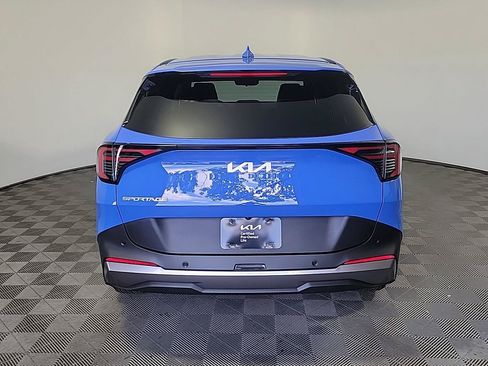 Used 2026 Kia Sportage EX FWD image 5