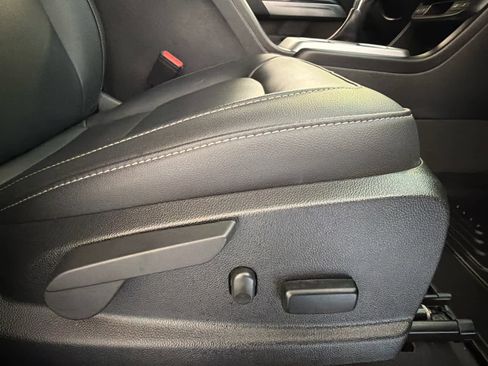 Used 2022 Chevrolet Colorado ZR2 AWD/4WD image 27