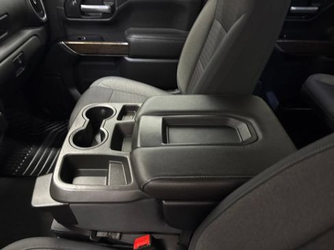 Used 2019 GMC Sierra 1500 SLE w/ Preferred Package AWD/4WD image 19