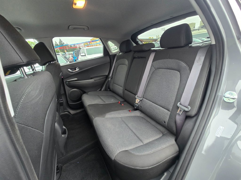 Used 2023 Hyundai Kona SE FWD image 16