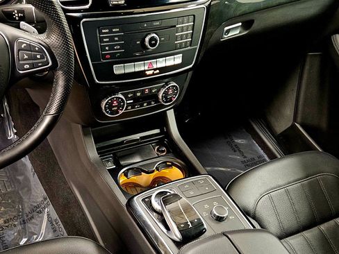 Used 2019 Mercedes-Benz GLS 450 4MATIC image 16