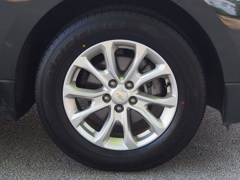 Used 2021 Chevrolet Equinox LS w/ LS Convenience Package FWD image 7