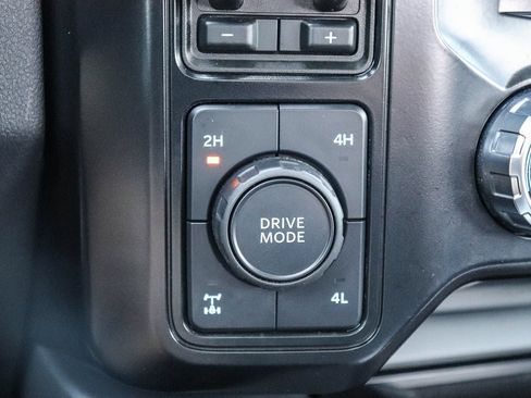 Certified 2024 Ford F250 Lariat AWD/4WD image 25