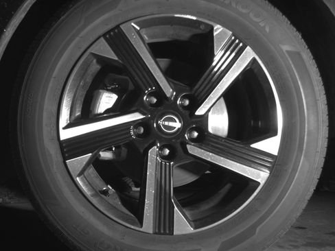 Used 2025 Nissan Sentra SV FWD image 12